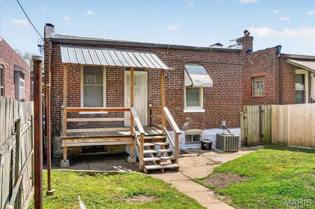 3647 S Compton Avenue, St Louis, MO 63118