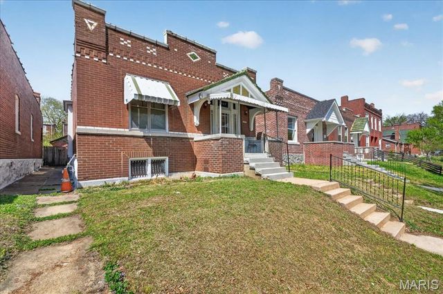 3647 S Compton Avenue, St Louis, MO 63118