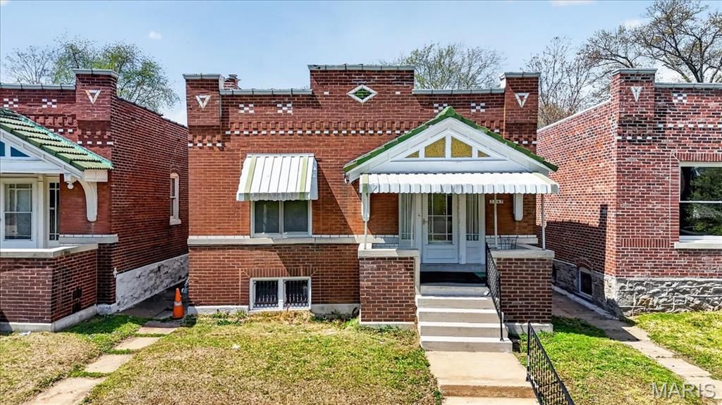 3647 S Compton Avenue, St Louis, MO 63118