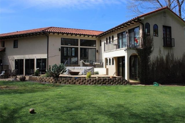 413 Spring House Cove, Atlanta, GA 30307