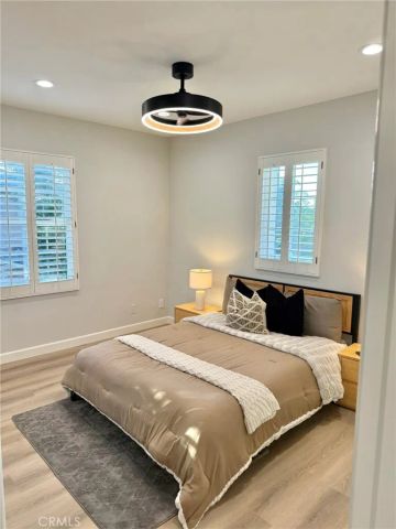 40 Paso Robles, Irvine, CA 92602