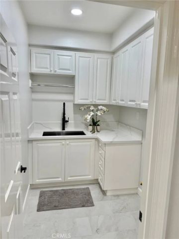 40 Paso Robles, Irvine, CA 92602