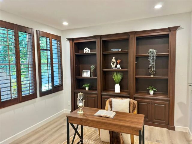 40 Paso Robles, Irvine, CA 92602