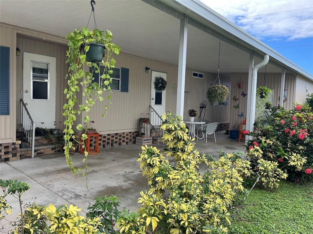 3153 Orchard DR, NORTH FORT MYERS, FL 33917 — photo 4