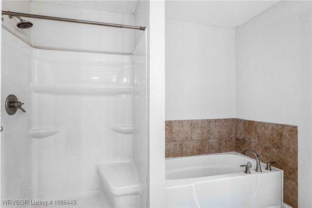 6562 Broadleaf Drive, Alma, AR 72921