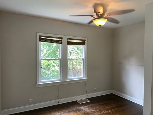 18017 Oakwood Avenue, Lansing, IL 60438