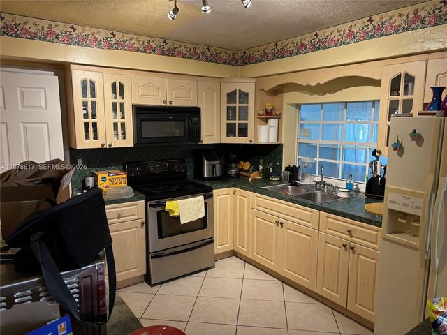 8471 NW 16th Street, Pembroke Pines, FL 33024