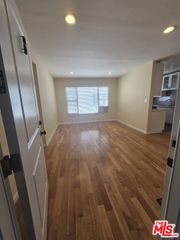 5950 Carlton Way 8, Los Angeles, CA 90028
