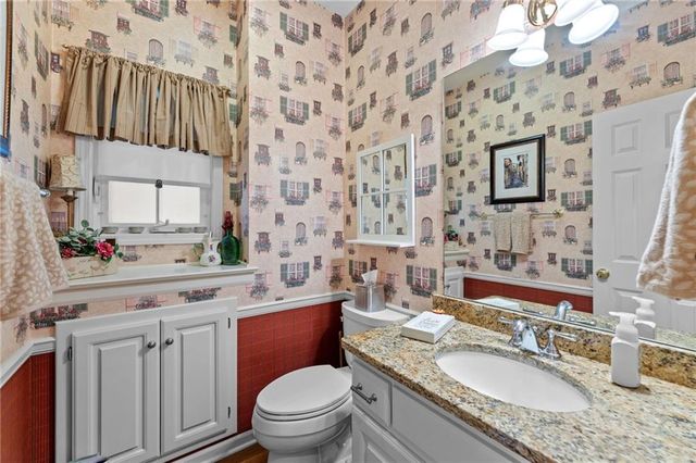 8000 W 154th Street, Overland Park, KS 66223