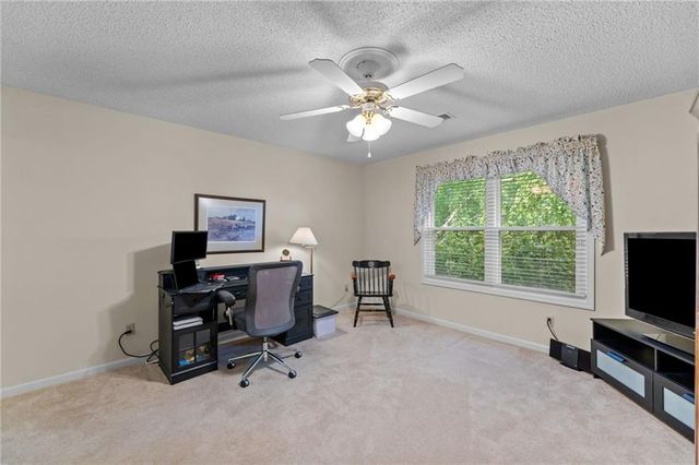 8000 W 154th Street, Overland Park, KS 66223