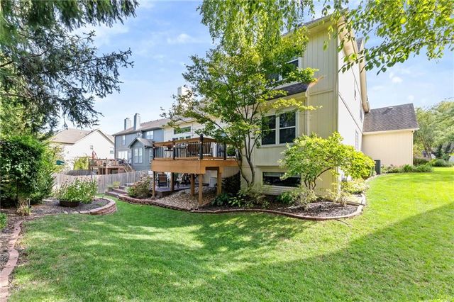 8000 W 154th Street, Overland Park, KS 66223