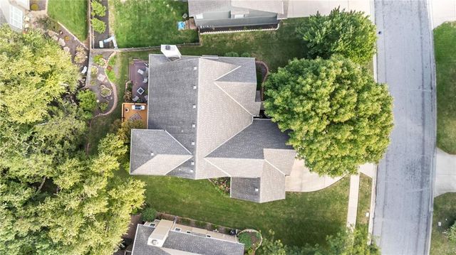 8000 W 154th Street, Overland Park, KS 66223