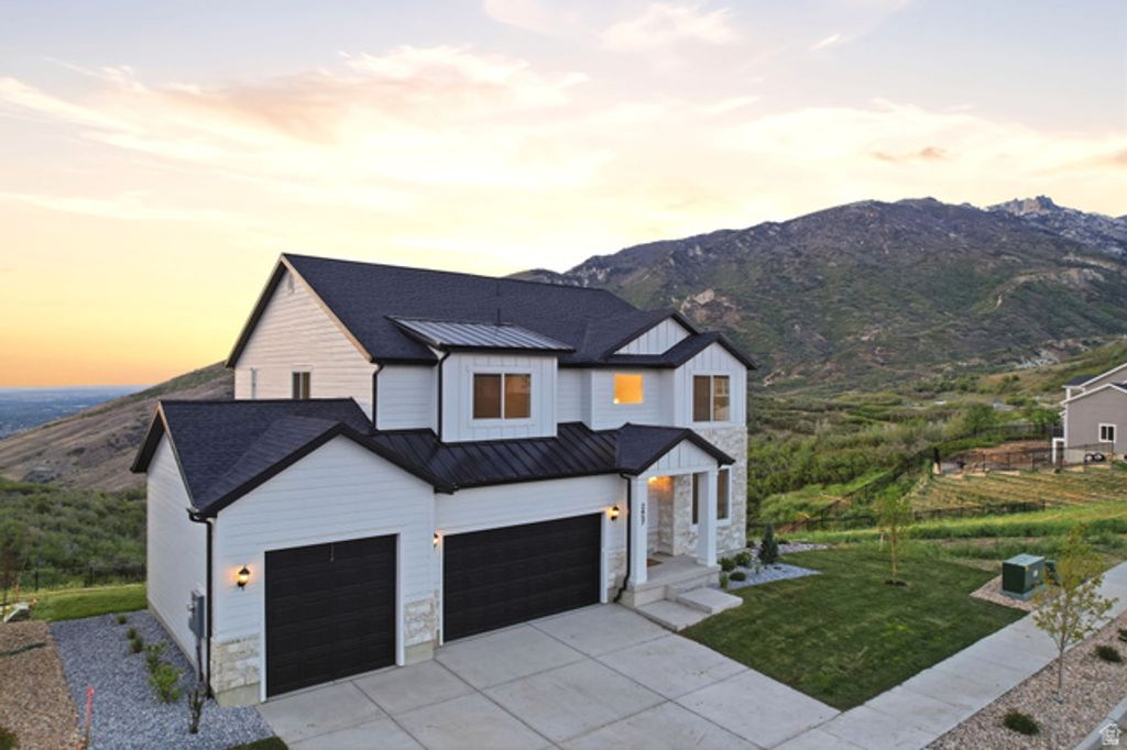 Image 1 of property listing at 2457 E SPRINGTIME RD, Draper (ut Cnty), UT 84020