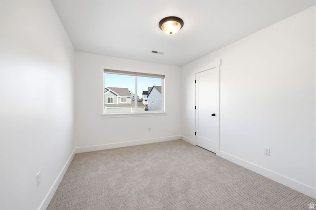Image 29 of property listing at 2457 E SPRINGTIME RD, Draper (ut Cnty), UT 84020
