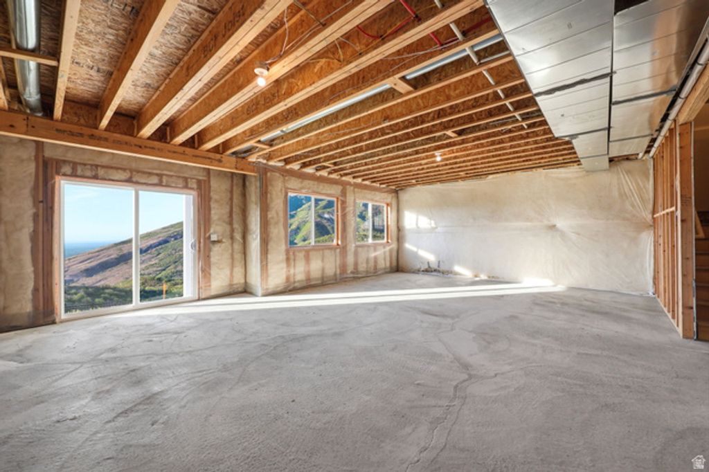Image 33 of property listing at 2457 E SPRINGTIME RD, Draper (ut Cnty), UT 84020