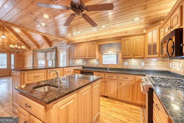 180 Shepherds Ridge Road, Morganton, GA 30560