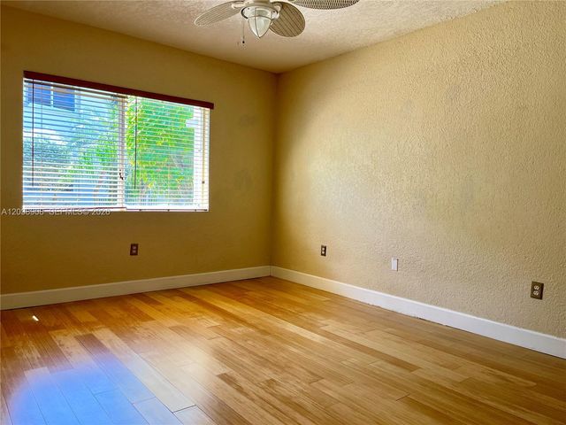 1150 99th St 6, Bay Harbor Islands, FL 33154