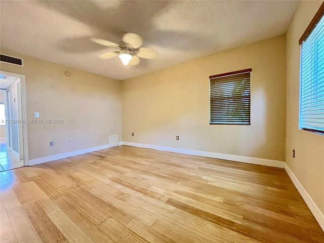 1150 99th St 6, Bay Harbor Islands, FL 33154