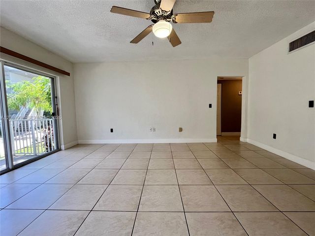 1150 99th St 6, Bay Harbor Islands, FL 33154