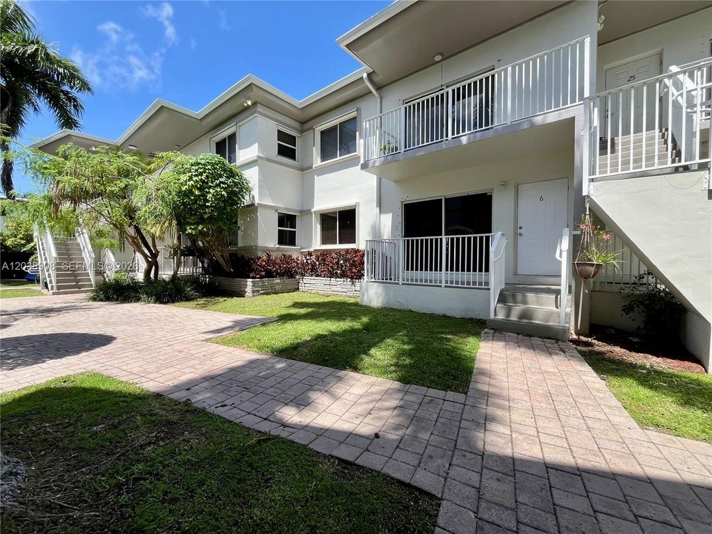 1150 99th St 6, Bay Harbor Islands, FL 33154