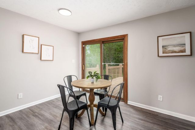 2498 Newburgh Drive, Columbus, OH 43219