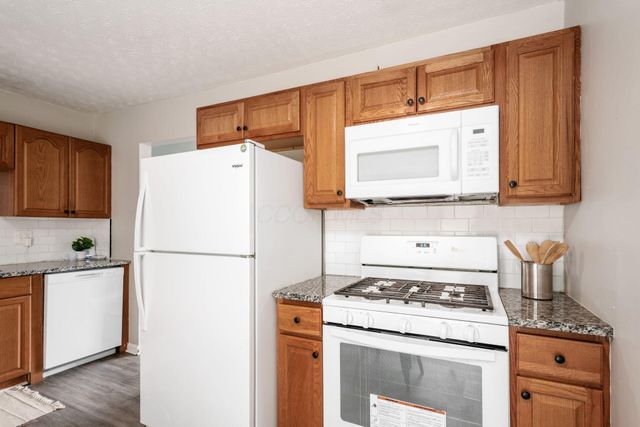 2498 Newburgh Drive, Columbus, OH 43219