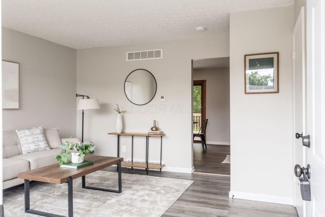 2498 Newburgh Drive, Columbus, OH 43219