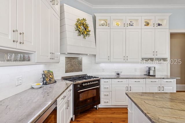 3 Mackays Pt, Bluffton, SC 29910