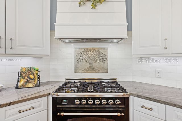 3 Mackays Pt, Bluffton, SC 29910