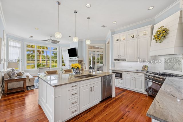 3 Mackays Pt, Bluffton, SC 29910