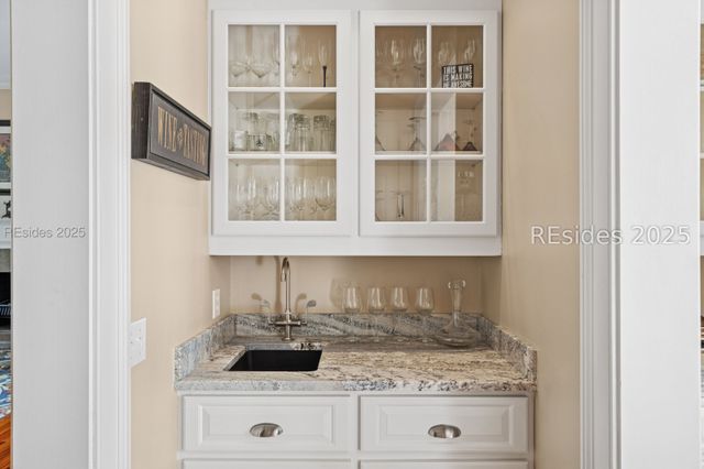 3 Mackays Pt, Bluffton, SC 29910