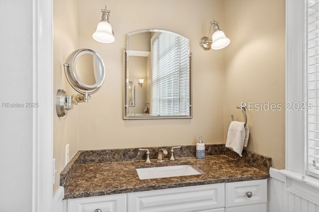 3 Mackays Pt, Bluffton, SC 29910