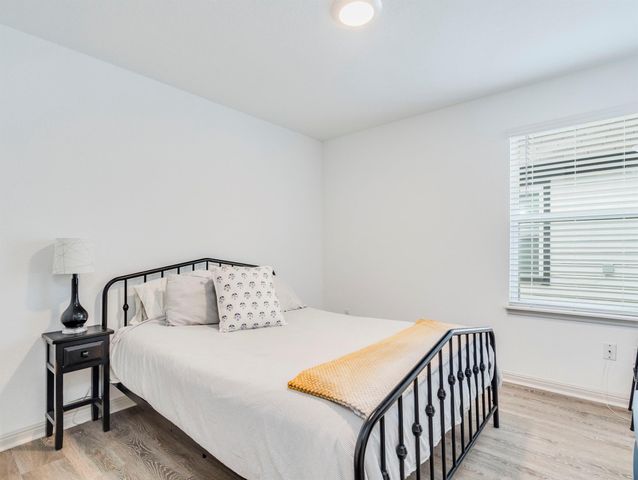 206 Fort Clark Springs DR, Hutto, TX 78634