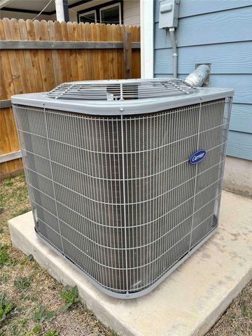 206 Fort Clark Springs DR, Hutto, TX 78634