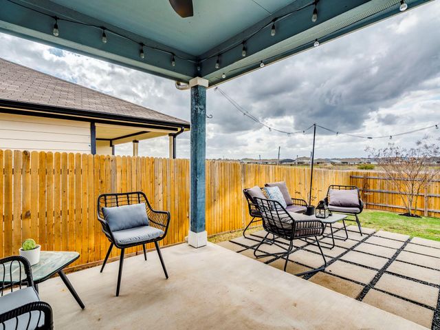 206 Fort Clark Springs DR, Hutto, TX 78634