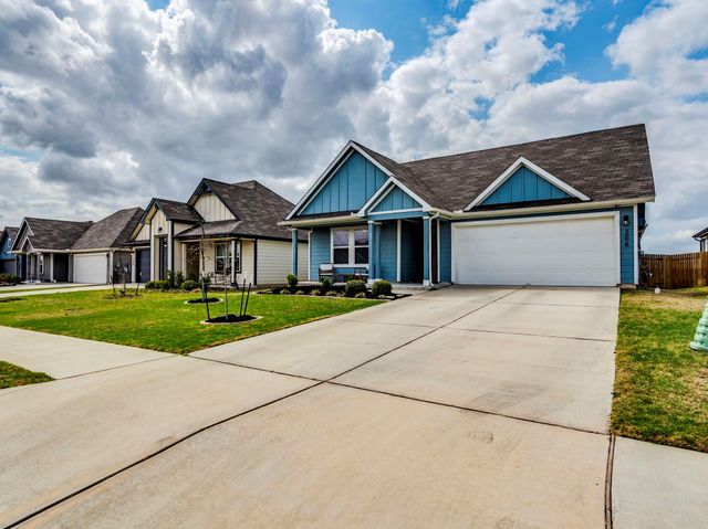 206 Fort Clark Springs DR, Hutto, TX 78634