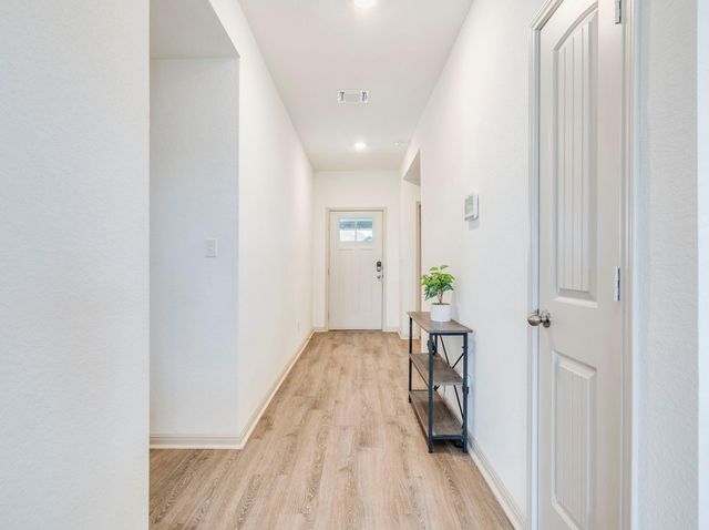 206 Fort Clark Springs DR, Hutto, TX 78634