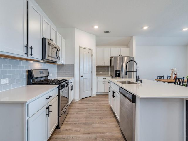 206 Fort Clark Springs DR, Hutto, TX 78634