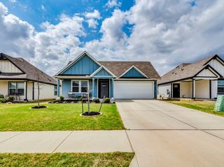 206 Fort Clark Springs DR, Hutto, TX 78634