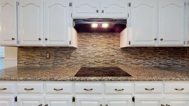 347 Forest Lake Drive, Seabrook, TX 77586