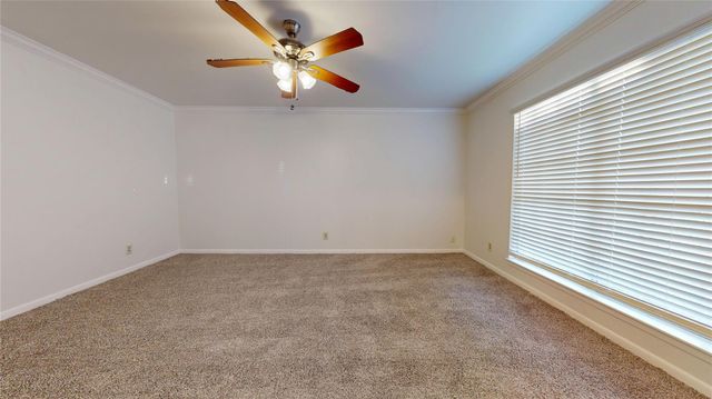 347 Forest Lake Drive, Seabrook, TX 77586