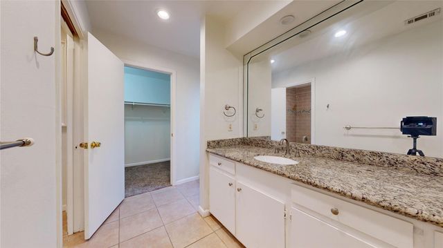 347 Forest Lake Drive, Seabrook, TX 77586