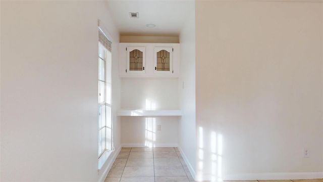 347 Forest Lake Drive, Seabrook, TX 77586