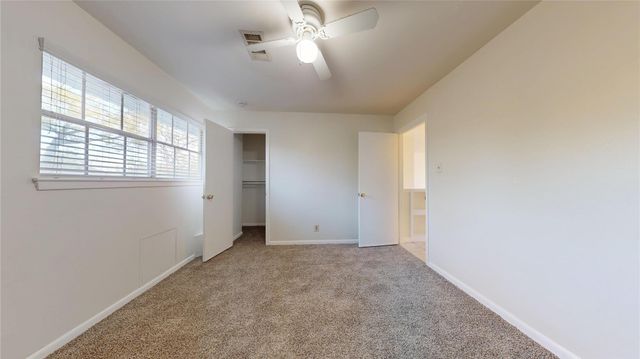 347 Forest Lake Drive, Seabrook, TX 77586