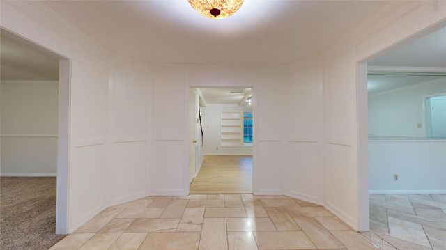 347 Forest Lake Drive, Seabrook, TX 77586