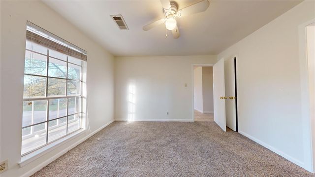 347 Forest Lake Drive, Seabrook, TX 77586