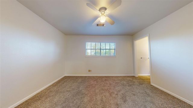 347 Forest Lake Drive, Seabrook, TX 77586