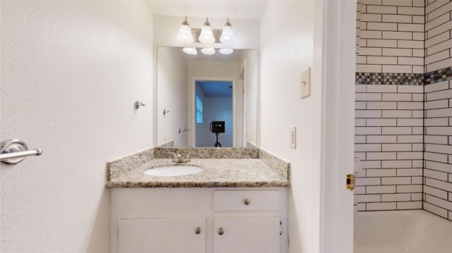 347 Forest Lake Drive, Seabrook, TX 77586