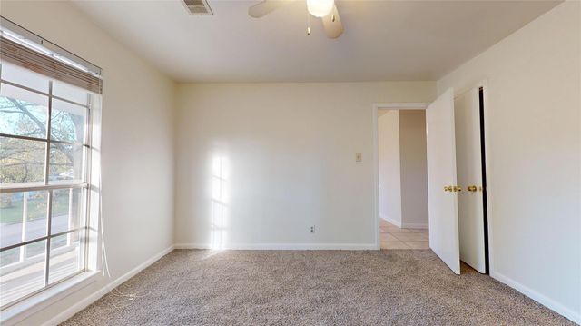 347 Forest Lake Drive, Seabrook, TX 77586