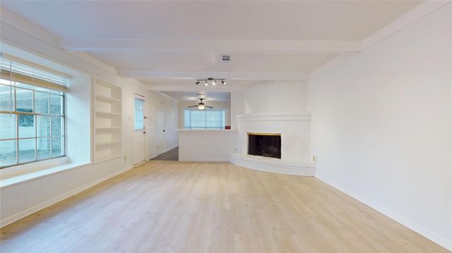 347 Forest Lake Drive, Seabrook, TX 77586